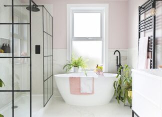 Я спробував одного з бестселерів Amazon, щоб очистити свій душ — тепер я нічого іншого не буду використовувати