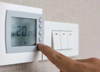 Hoe u een huisthermostaat kunt kalibreren en vervangen